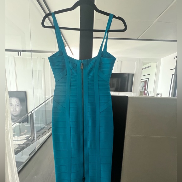 AUTHENTIC HERVE LEGER Blue Turquoise Judith
Bandage Bodycon Dress Size Small - Picture 4 of 4